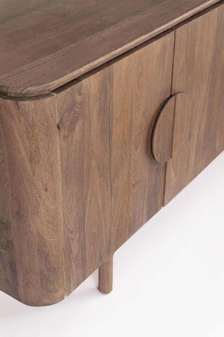 Kommode Latur, Detail der grifflosen Tueren mit integrierter Oeffnung
