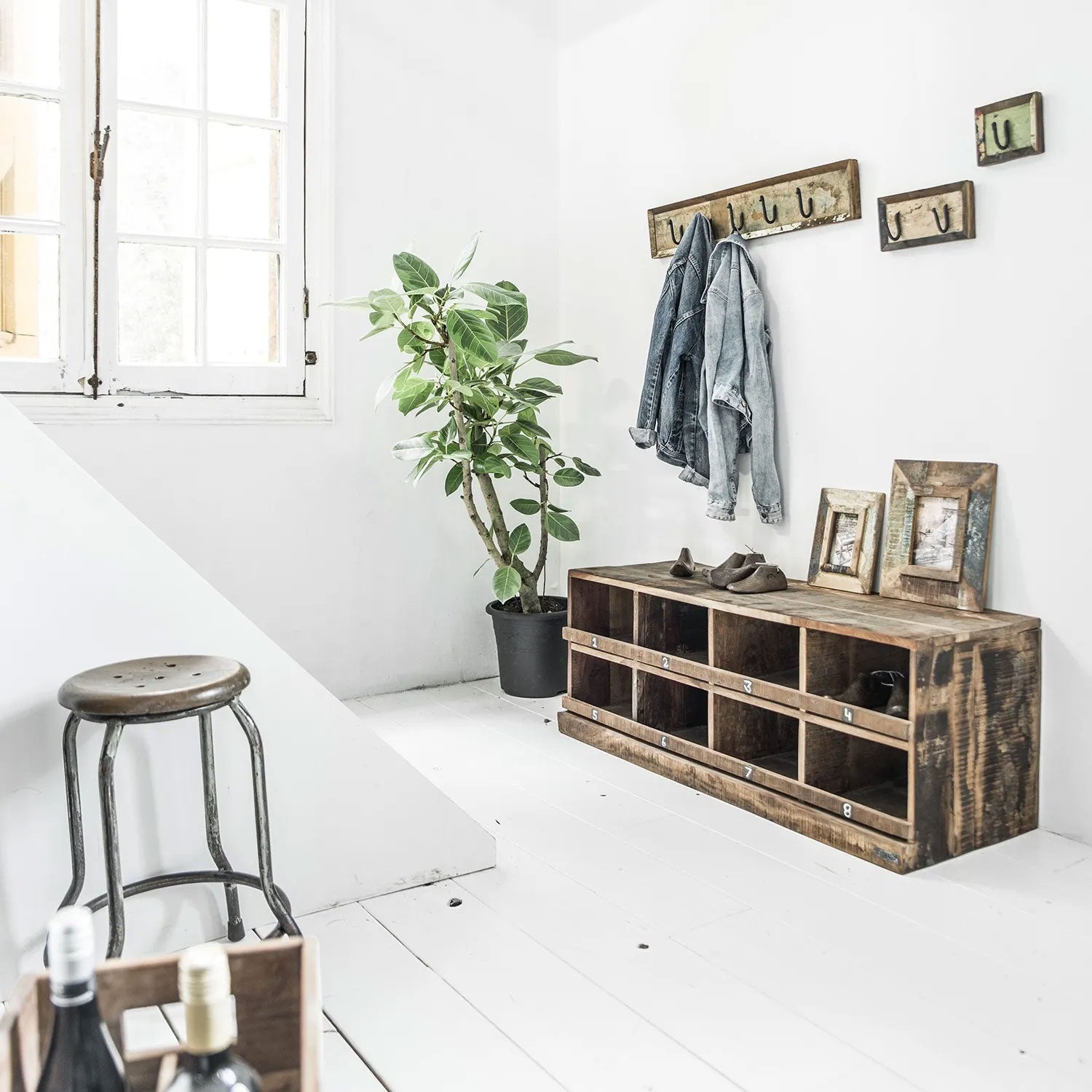Vintage Wandgarderobe Altholz 2 Haken Handmade | STUFF Loft