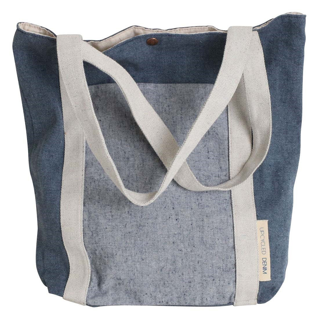 Nachhaltiger Shopper aus Upcycled Denim mit cremefarbenen Tragehenkeln | STUFF Loft