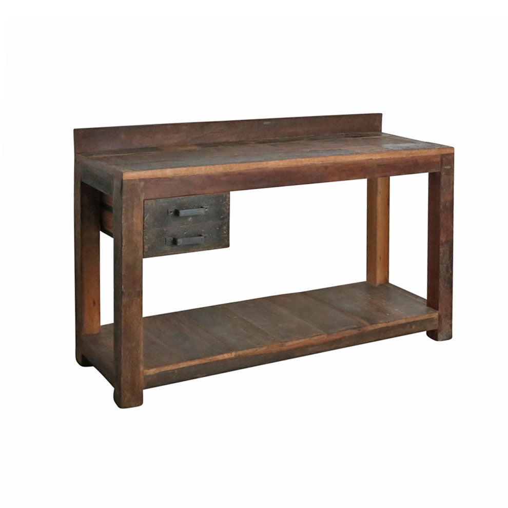 Nachhaltiger Konsolentisch im Industrial Design