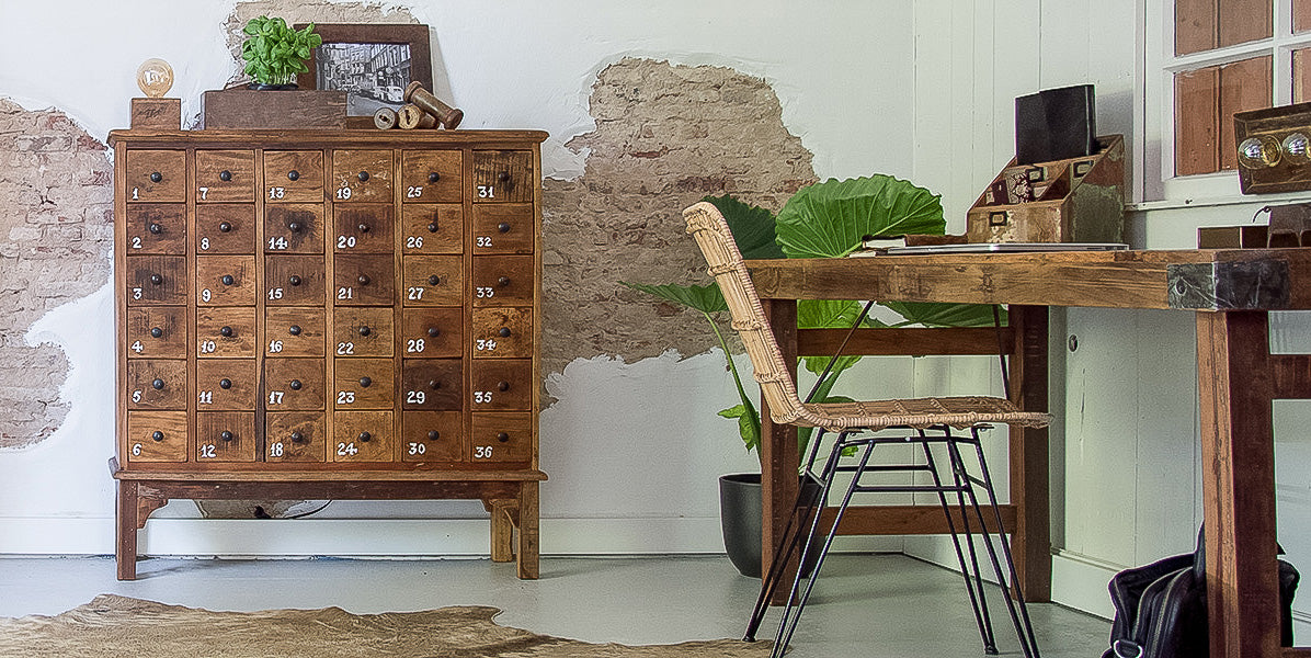 Apothekerschrank Interior Bild