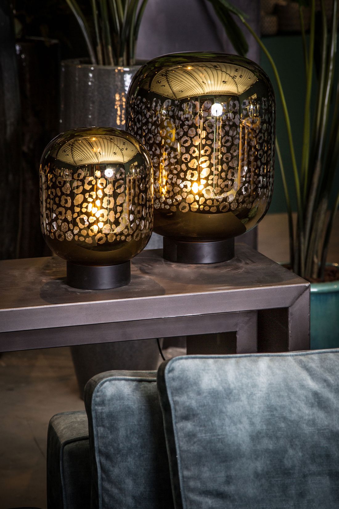 Tischleuchte Shevon Gold Leopard aus Glas, small