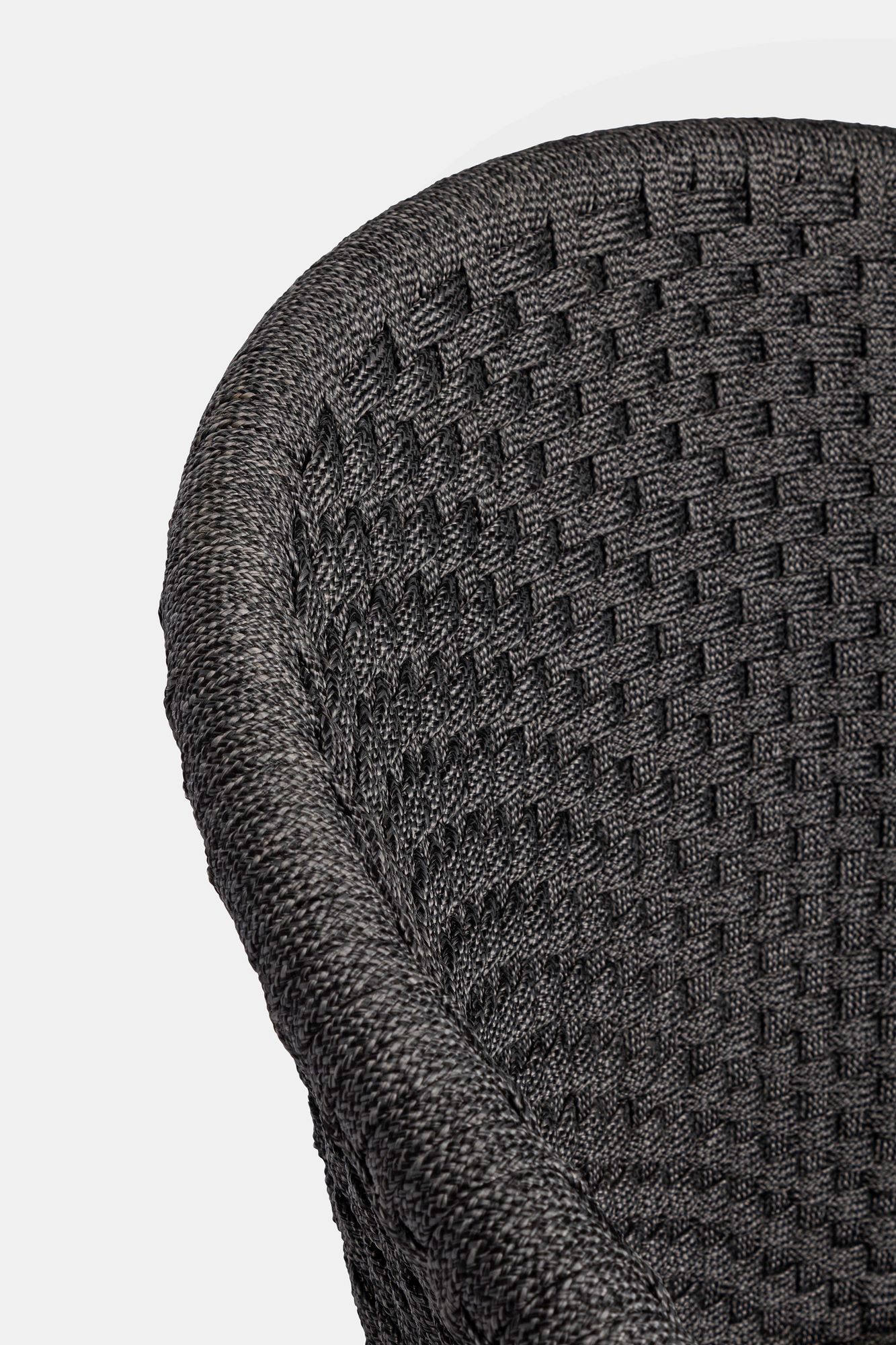 Outdoor Stuhl Coachella mit Armlehnen und Sitzkissen Anthrazit | Bizzotto bei STUFF Shop kaufen