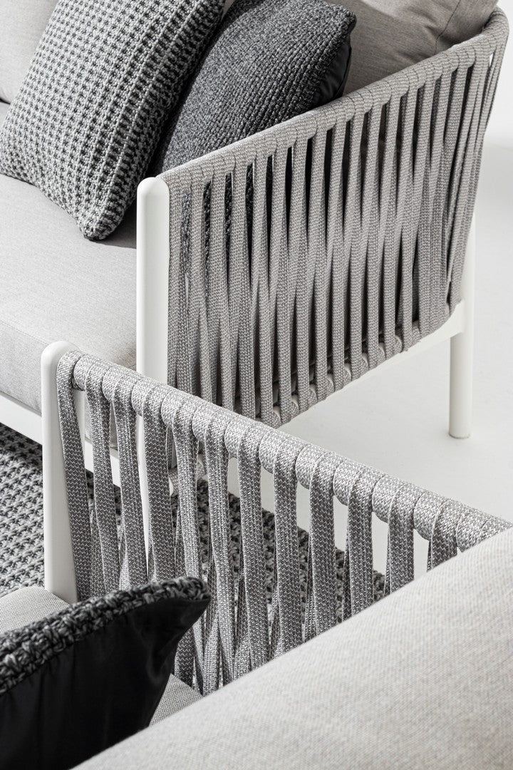 Sofa Florencia mit Kissen weiß I STUFF Shop