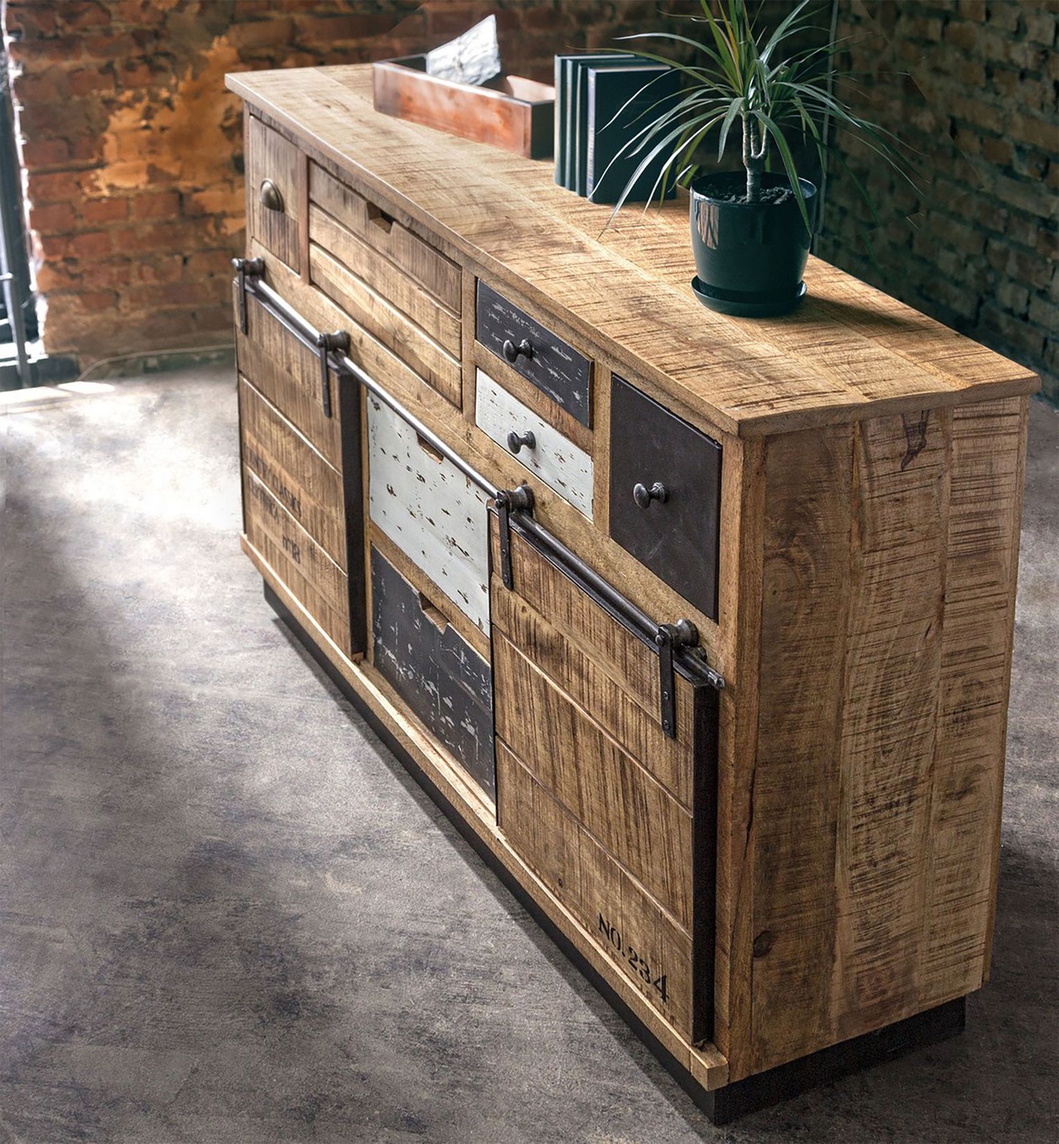 Sideboard Tudor 7S 2T von Bizzotto I STUFF Shop
