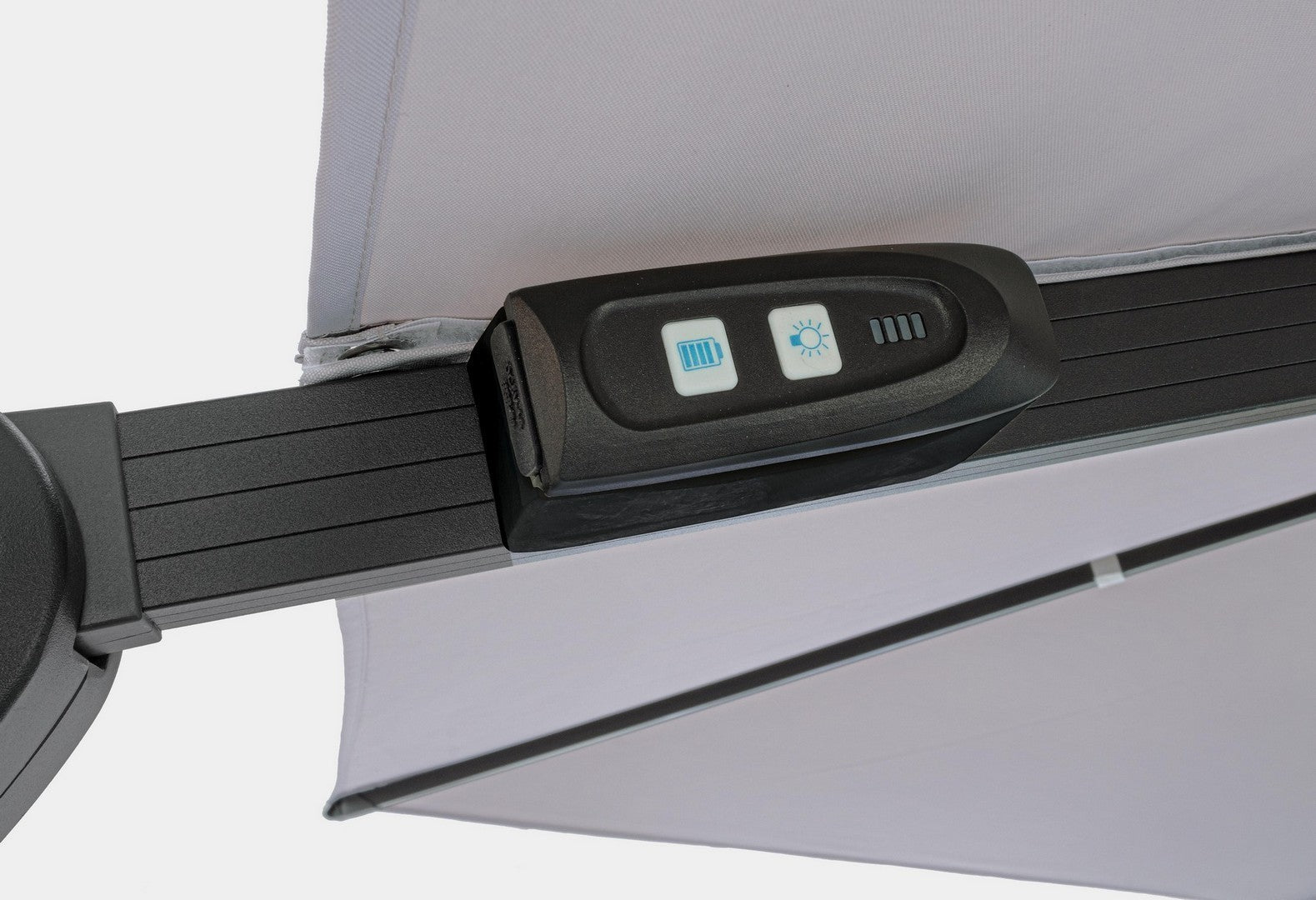 Outdoor Sonnenschirm Ines 3 x 3 m mit LED-Beleuchtung in Anthrazit und Hellgrau | Bizzotto bei STUFF Shop kaufen