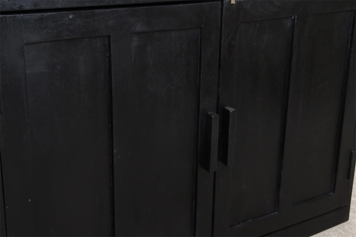 Vitrine schwarz von STUFF Loft mit kleinem Ablageschrank bei STUFF Shop kaufen