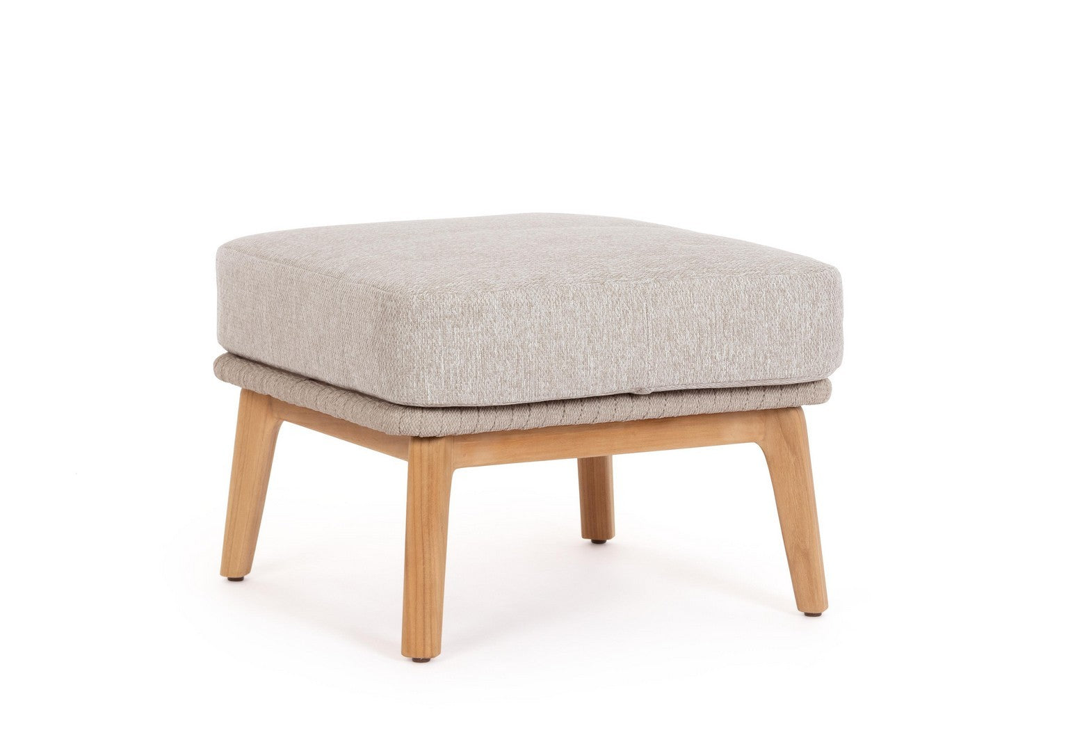 Ottoman Tamires in Beige, isoliert dargestellt.