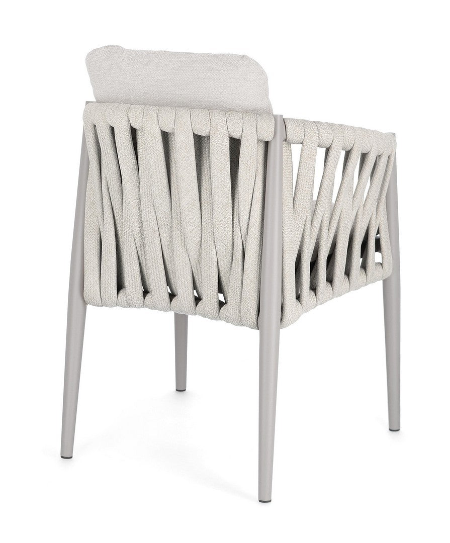 Bizzotto Outdoor Stuhl Jacinta in Moon - Rückansicht, die die straffe Linienführung und das außergewöhnliche Design hervorhebt.