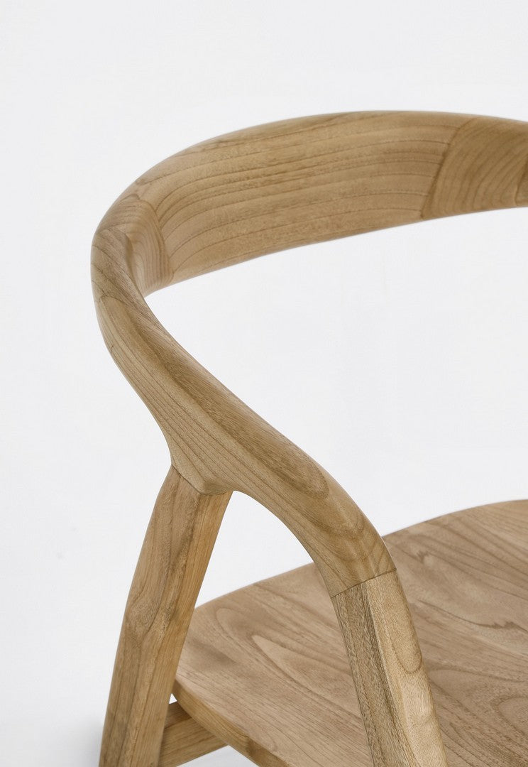 Stuhl Adalyn aus Sungkai-Holz mit ergonomischer Rückenlehne von Bizzotto