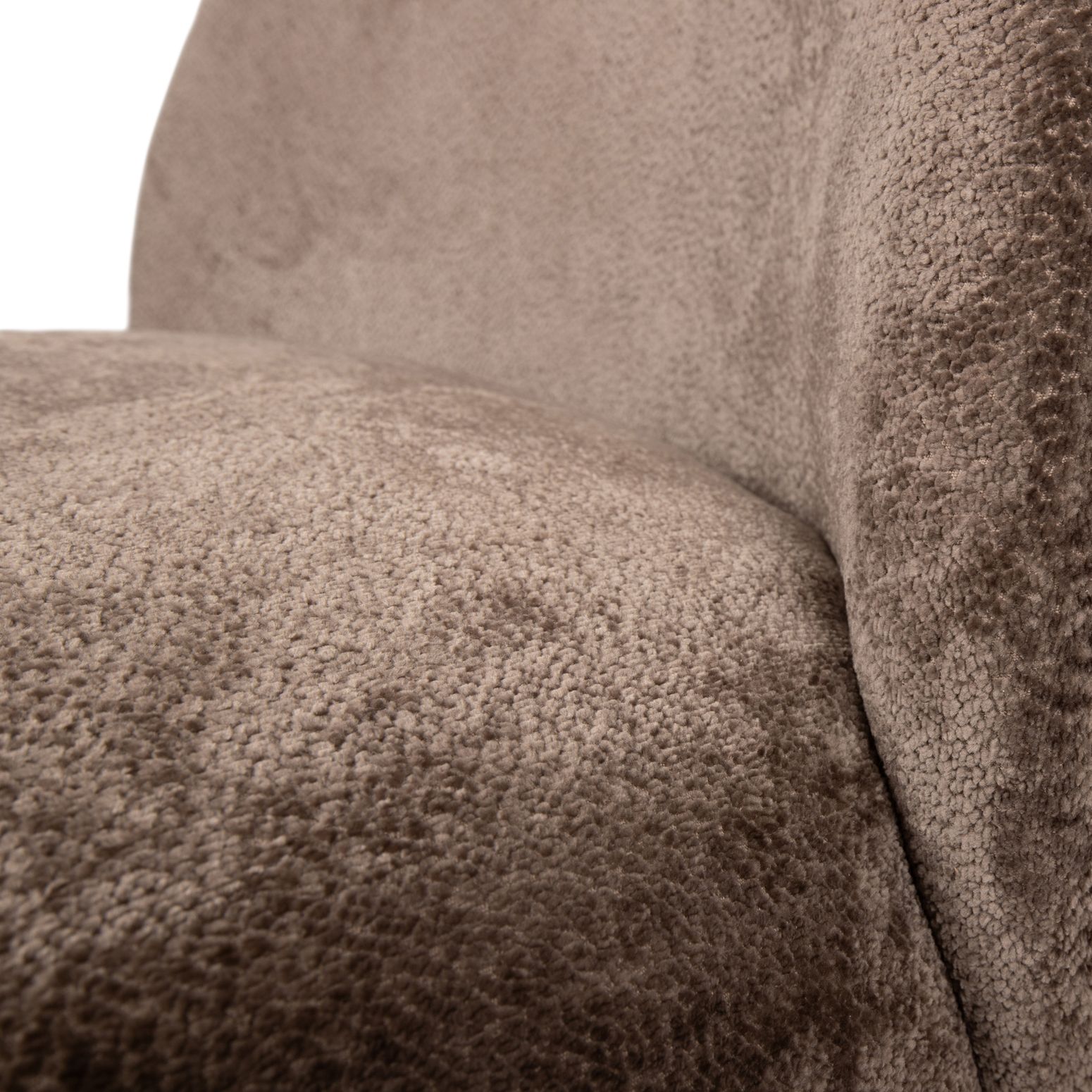 Detailansicht des Sessels Eonas Fauteuil in Mocca