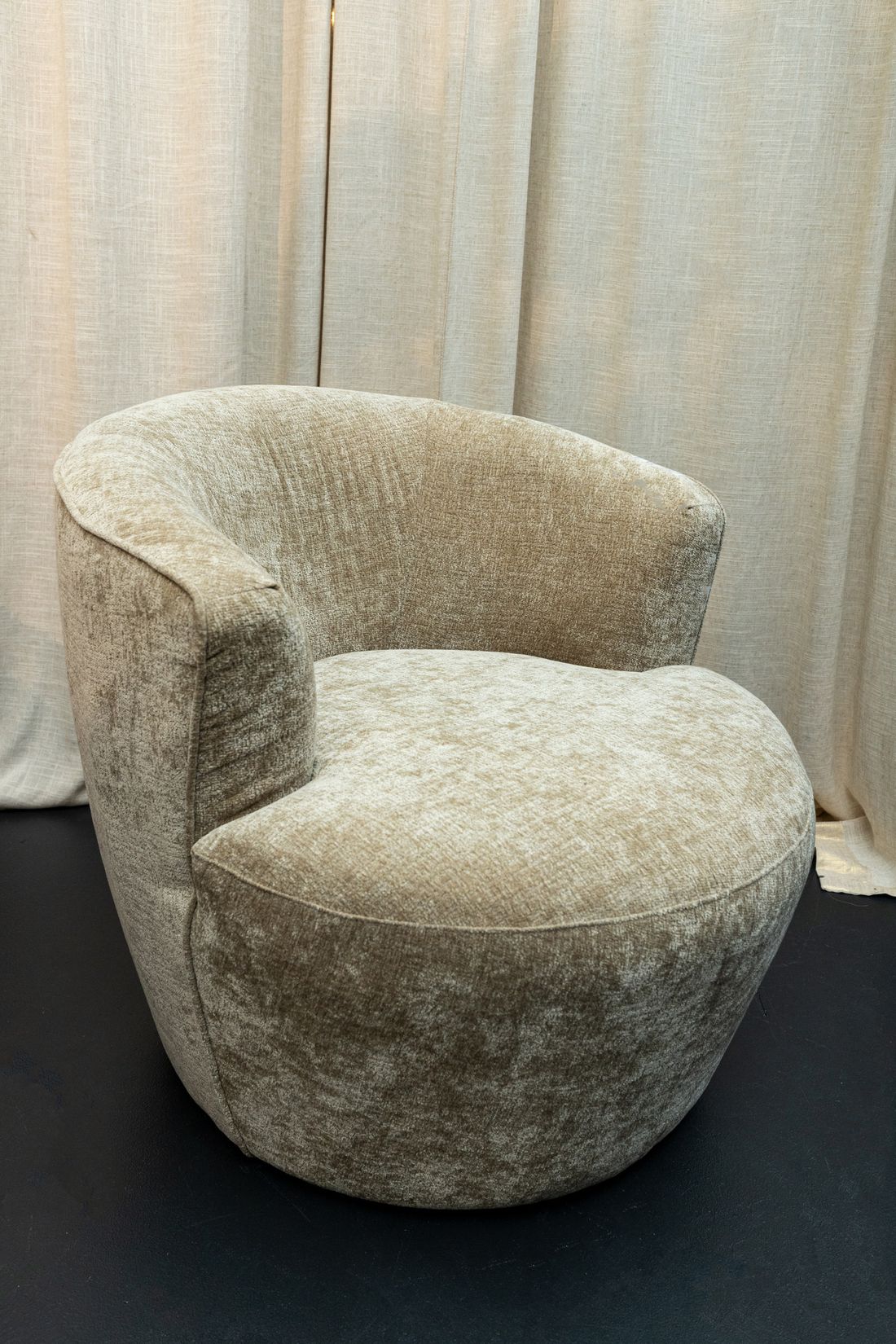 PTMD Sessel Grasa in Off White, luxuriöser Vintage-Look.