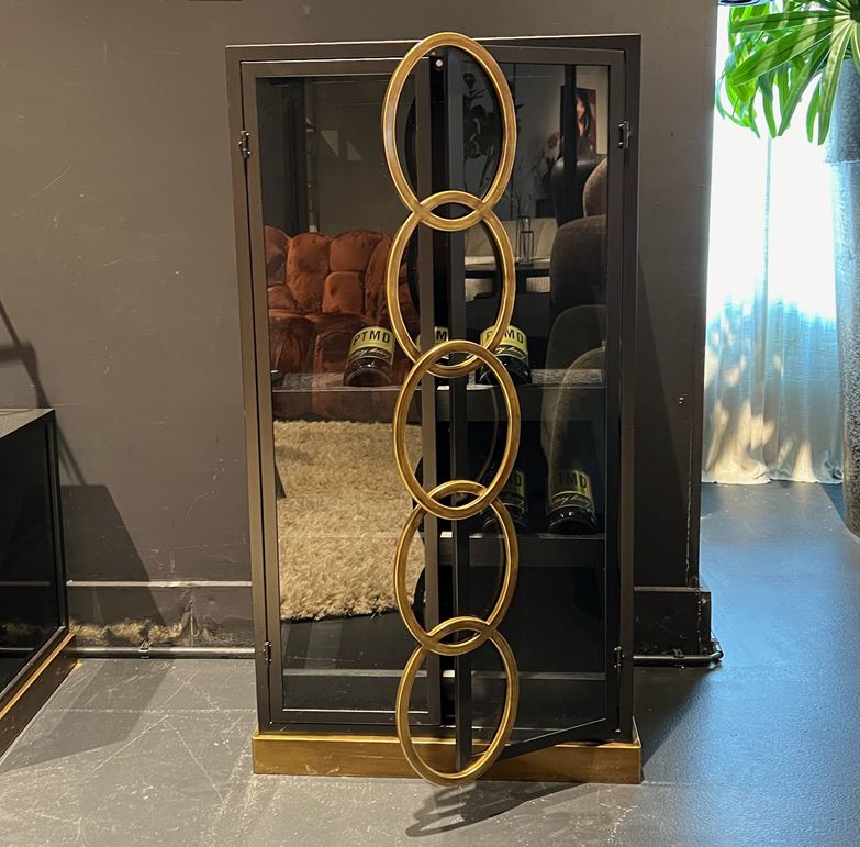 Weinschrank Riho Black Gold Metal mit Rauchglas-Tür, PTMD Kollektion