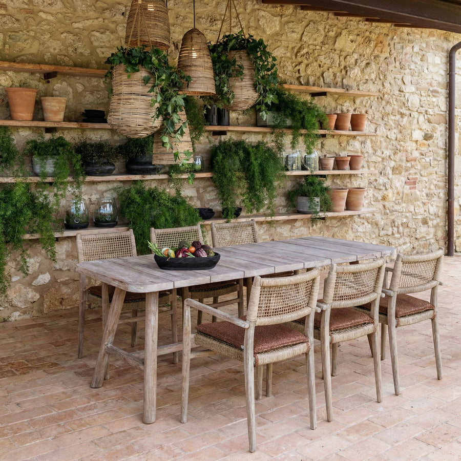 Esstisch Mieke Teak von Gommaire in Natural Grey – Outdoor Essbereich