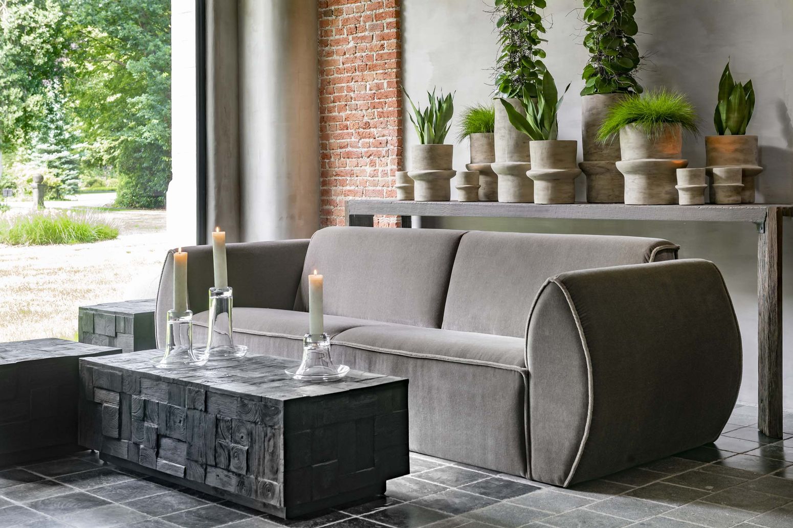 Sofa Ferre 3-Sitzer von Gommaire in hochwertiger Stoffpolsterung, modernes Design