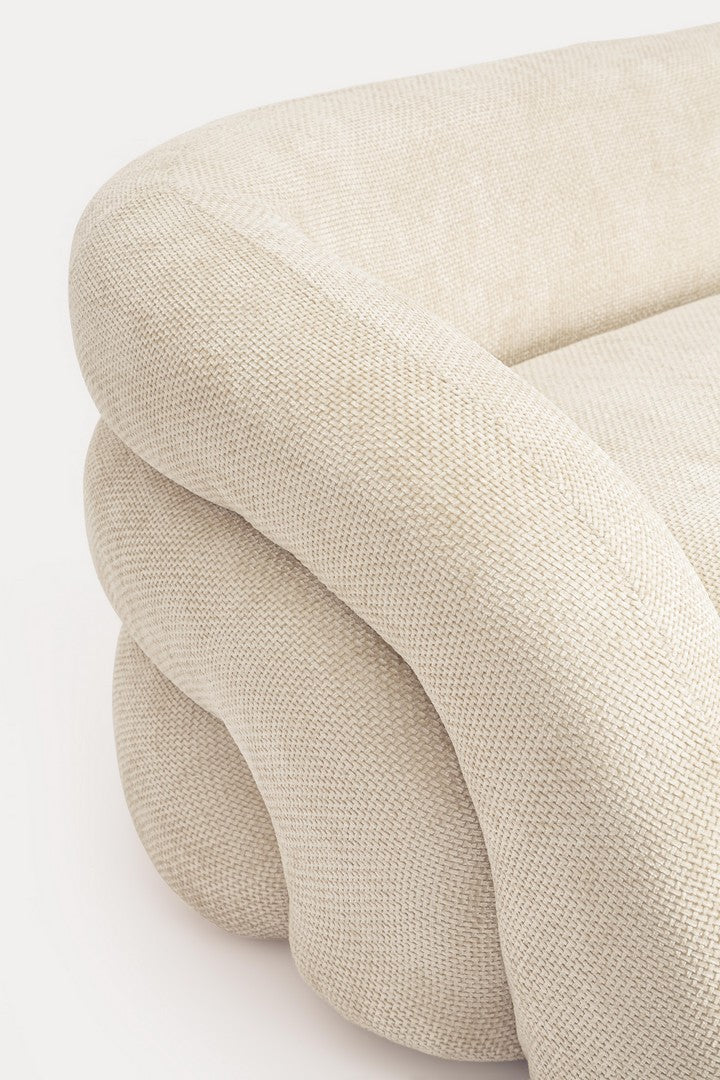 Sofa Clemence in Shell von Bizzotto, neutraler Farbton und elegantes Design.