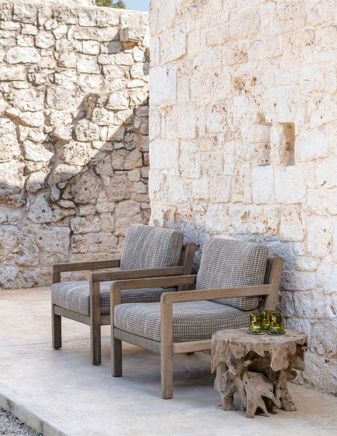 Sessel Mario mit Polster – Outdoor-Sessel Teak Natural Grey