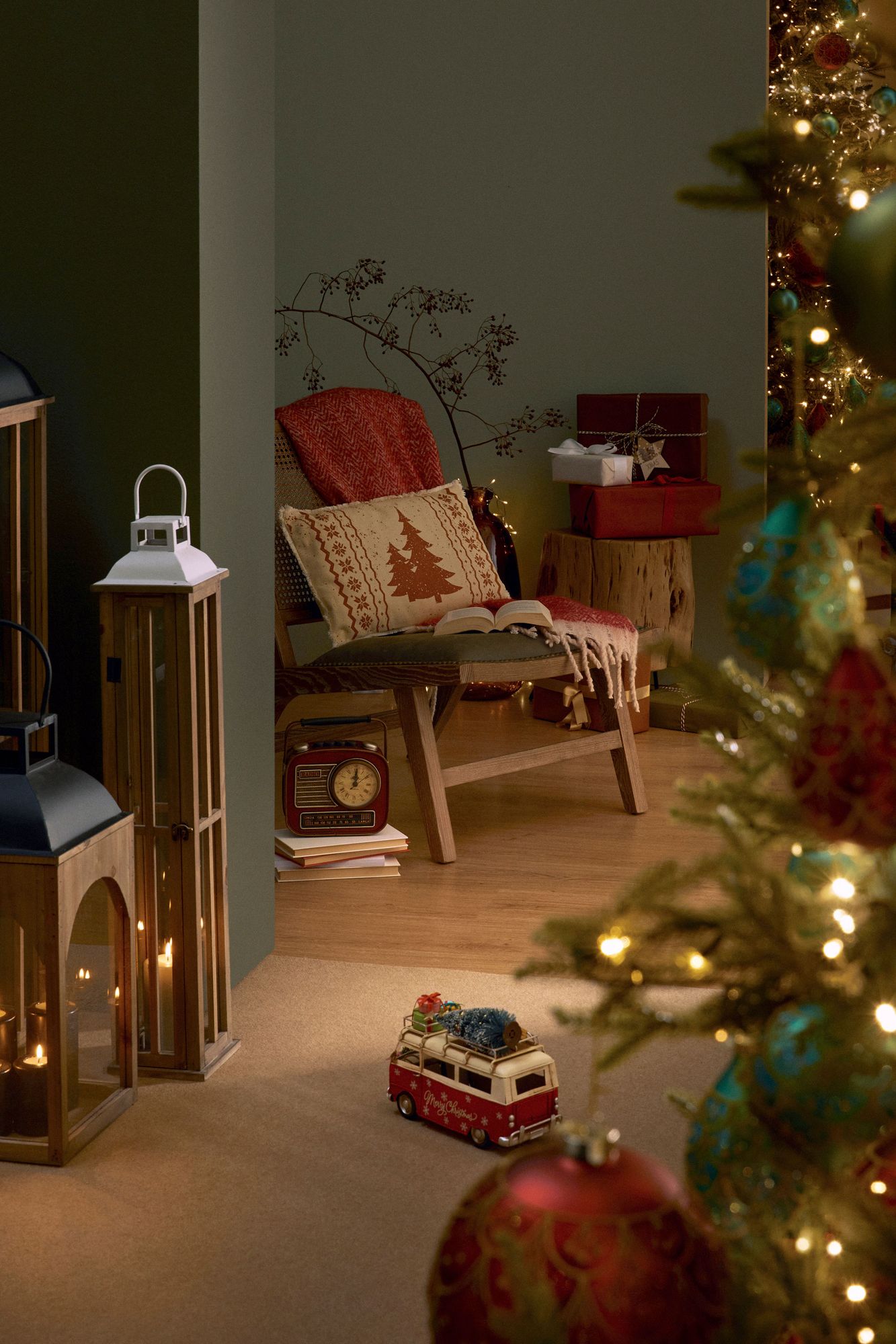 Indoor Sofa Sessel Cortilia im Wohnambiente | zeitloses Design, hochwertig verarbeitet, ideal für Wohn- und Essbereich | Ansicht 08