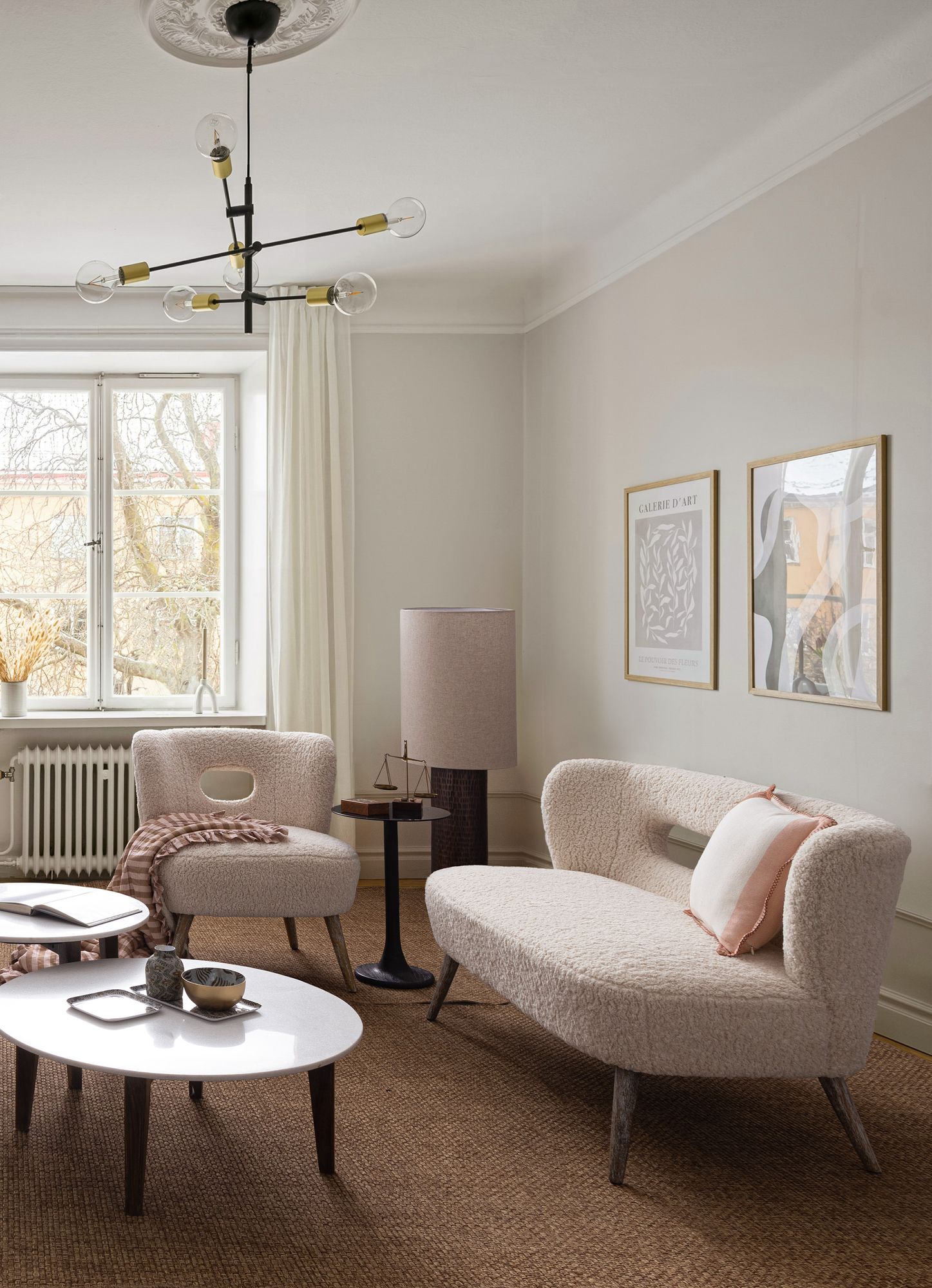 Indoor Sofa Sessel Cortina im Wohnambiente | zeitloses Design, hochwertig verarbeitet, ideal für Wohn- und Essbereich | Ansicht 07