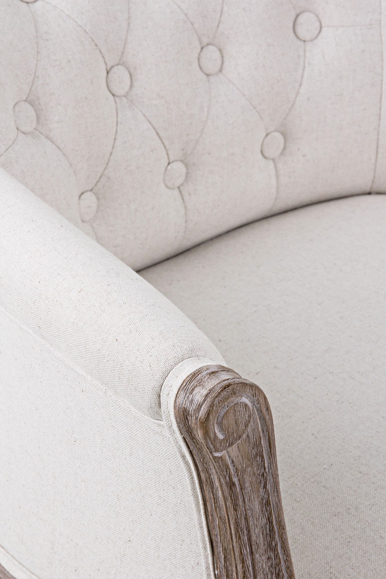 Indoor Sofa Sessel Diva im Wohnambiente | zeitloses Design, hochwertig verarbeitet, ideal für Wohn- und Essbereich | Ansicht 05