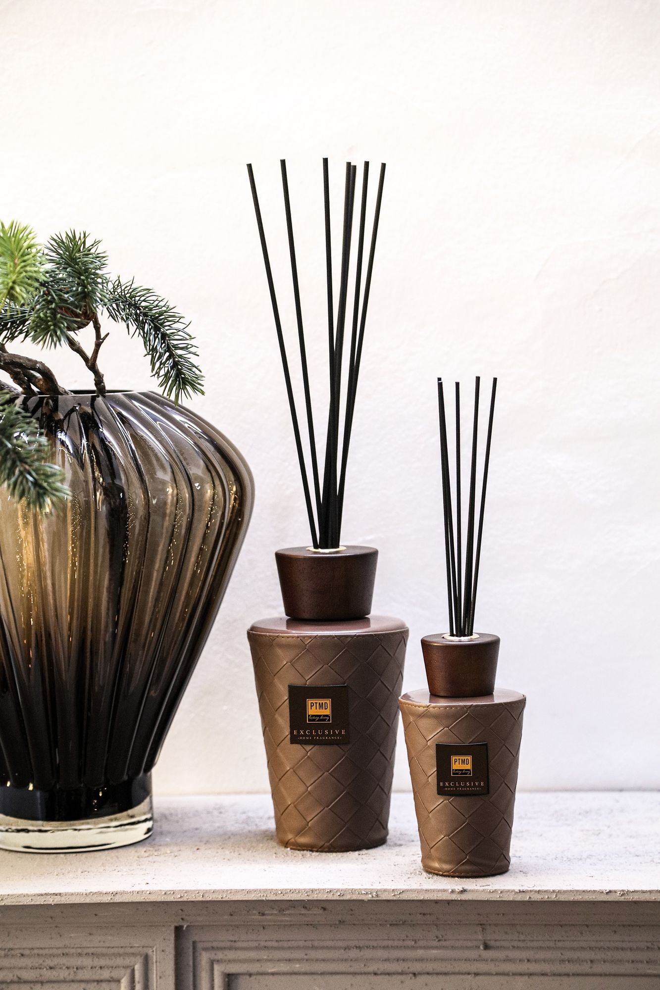 Duftdiffusor Schwarze Johannisbeere | Exquisite Eichen­nuance - 1L PTMD Exclusive Raumduft im STUFF Shop