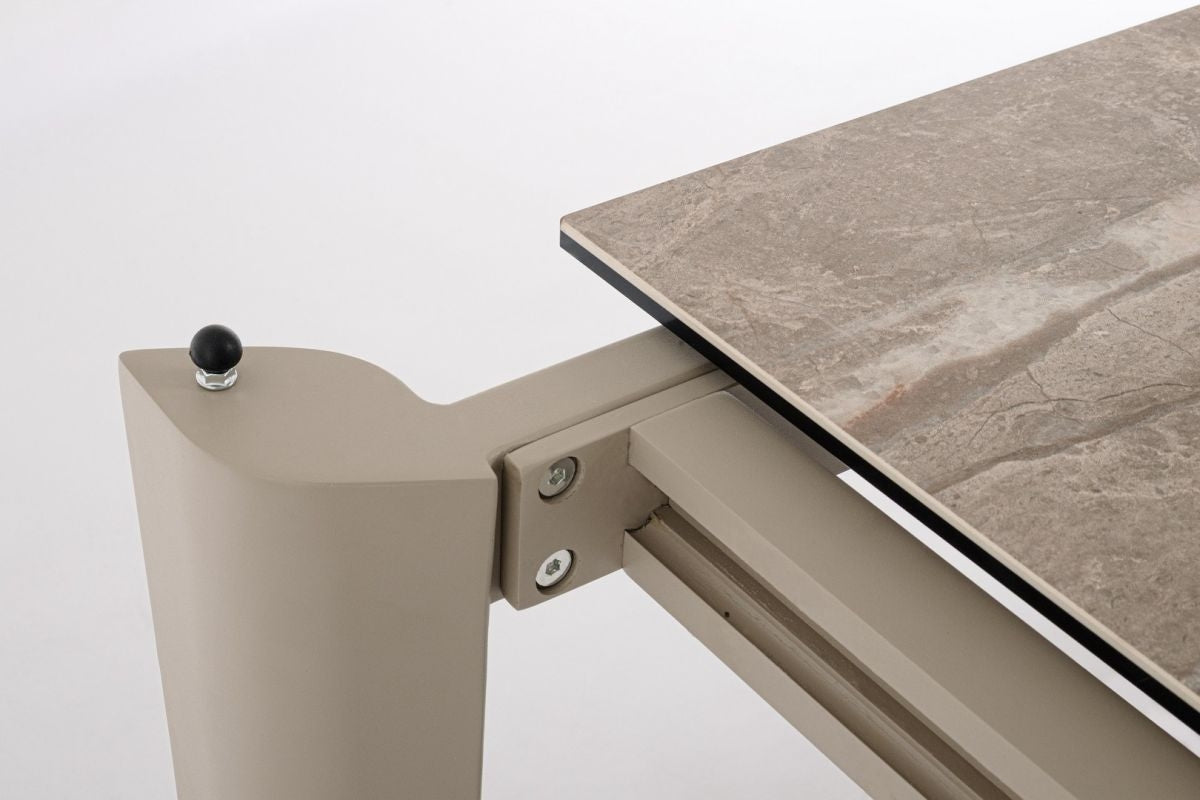 Ausziehtisch Asiri 180/250x100 Beige von Bizzotto: hochwertig verarbeitet, stilsicher kombinierbar und ideal für Essbereich oder Wohnraum | bei STUFF Shop kaufen