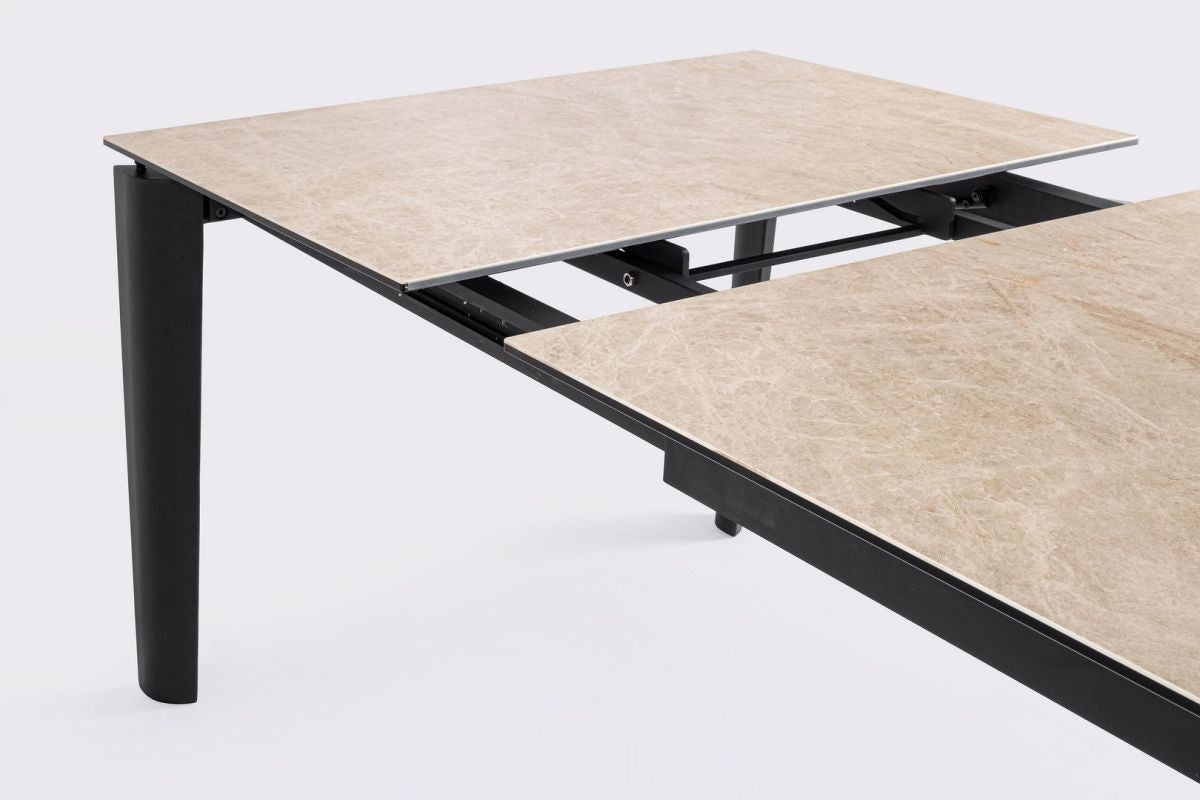 Ausziehtisch Asiri 180/250x100 Schwarz von Bizzotto: hochwertig verarbeitet, stilsicher kombinierbar und ideal für Essbereich oder Wohnraum | bei STUFF Shop kaufen