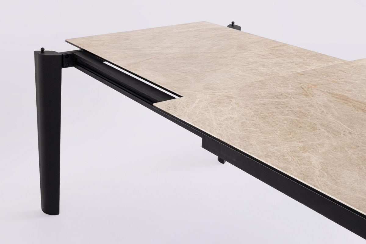 Ausziehtisch Asiri 180/250x100 Schwarz von Bizzotto: hochwertig verarbeitet, stilsicher kombinierbar und ideal für Essbereich oder Wohnraum | bei STUFF Shop kaufen