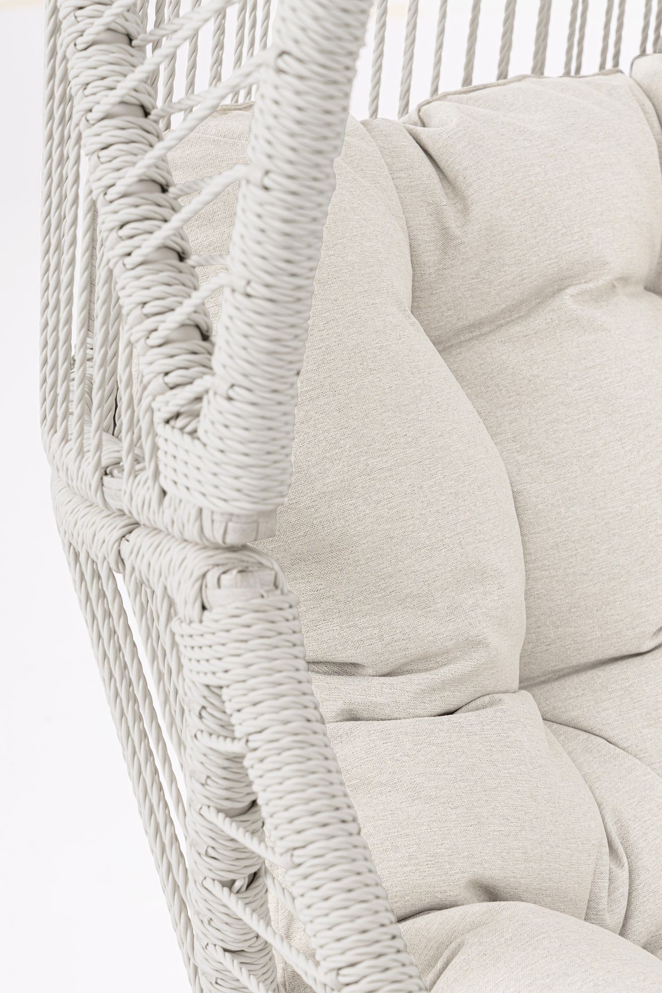 Outdoor Drehsessel Palawan Light mit Kissen | Bizzotto bei STUFF Shop kaufen