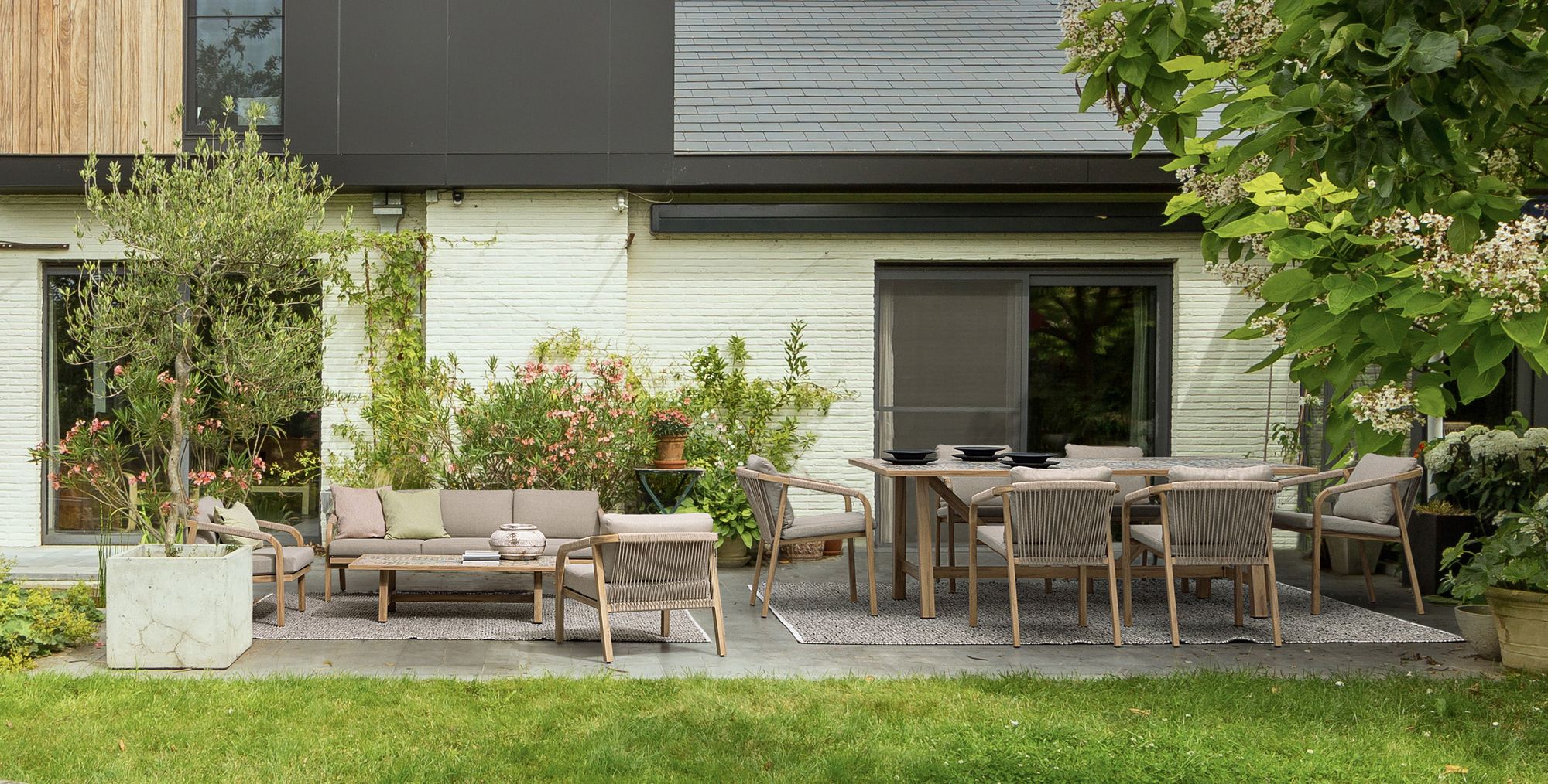 Outdoor Sitzgruppe Kalimera Dese Big mit Sofa, Sesseln und Tisch | Bizzotto bei STUFF Shop kaufen