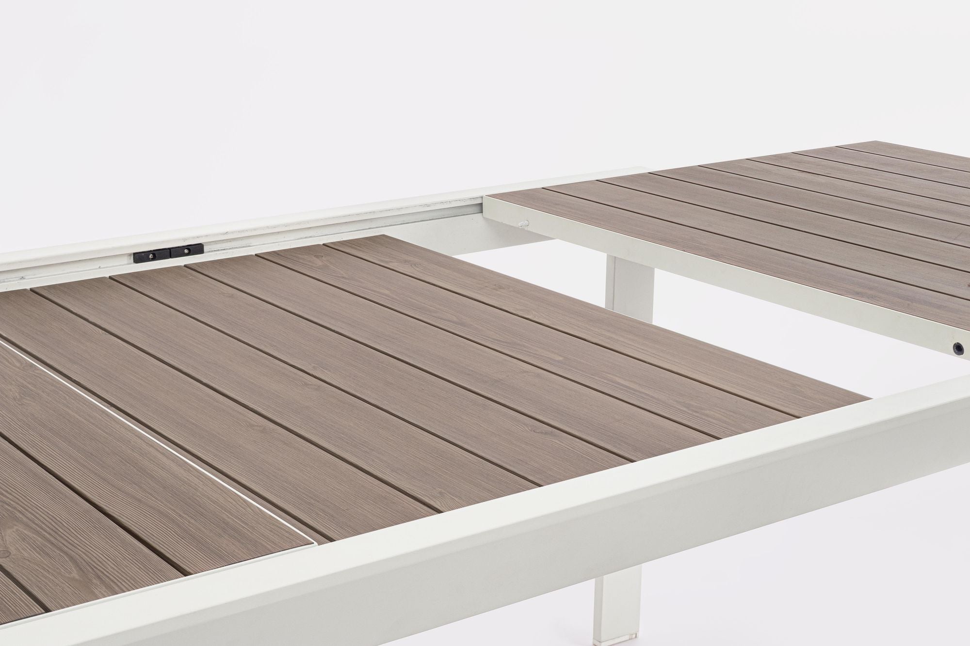 Detailansicht Ausziehfunktion Outdoor-Tisch Belmar | Bizzotto bei STUFF Shop kaufen