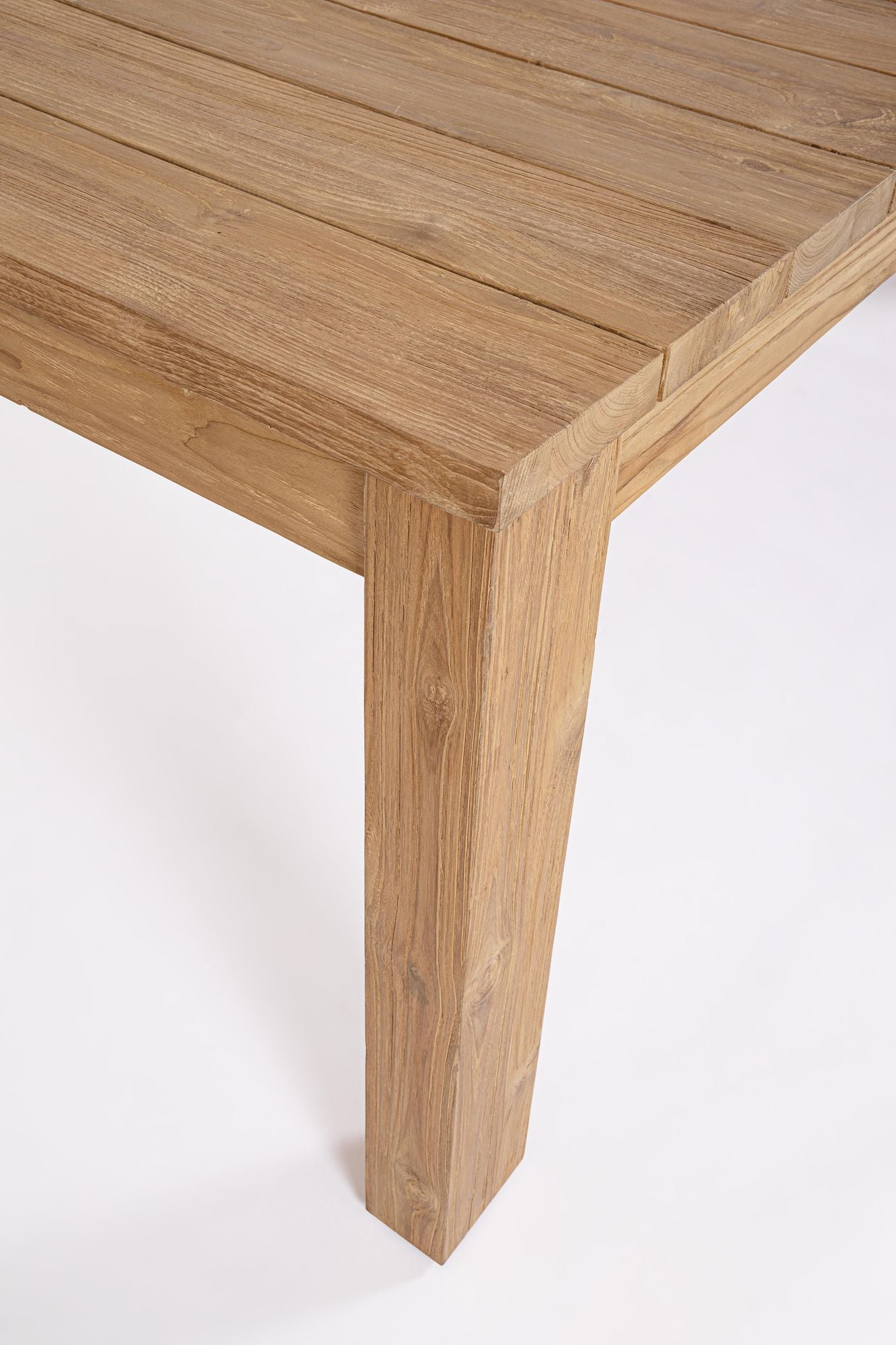 Outdoor Esstisch Zorritos aus FSC-Teakholz ausziehbar 220-300 cm | Bizzotto bei STUFF Shop kaufen