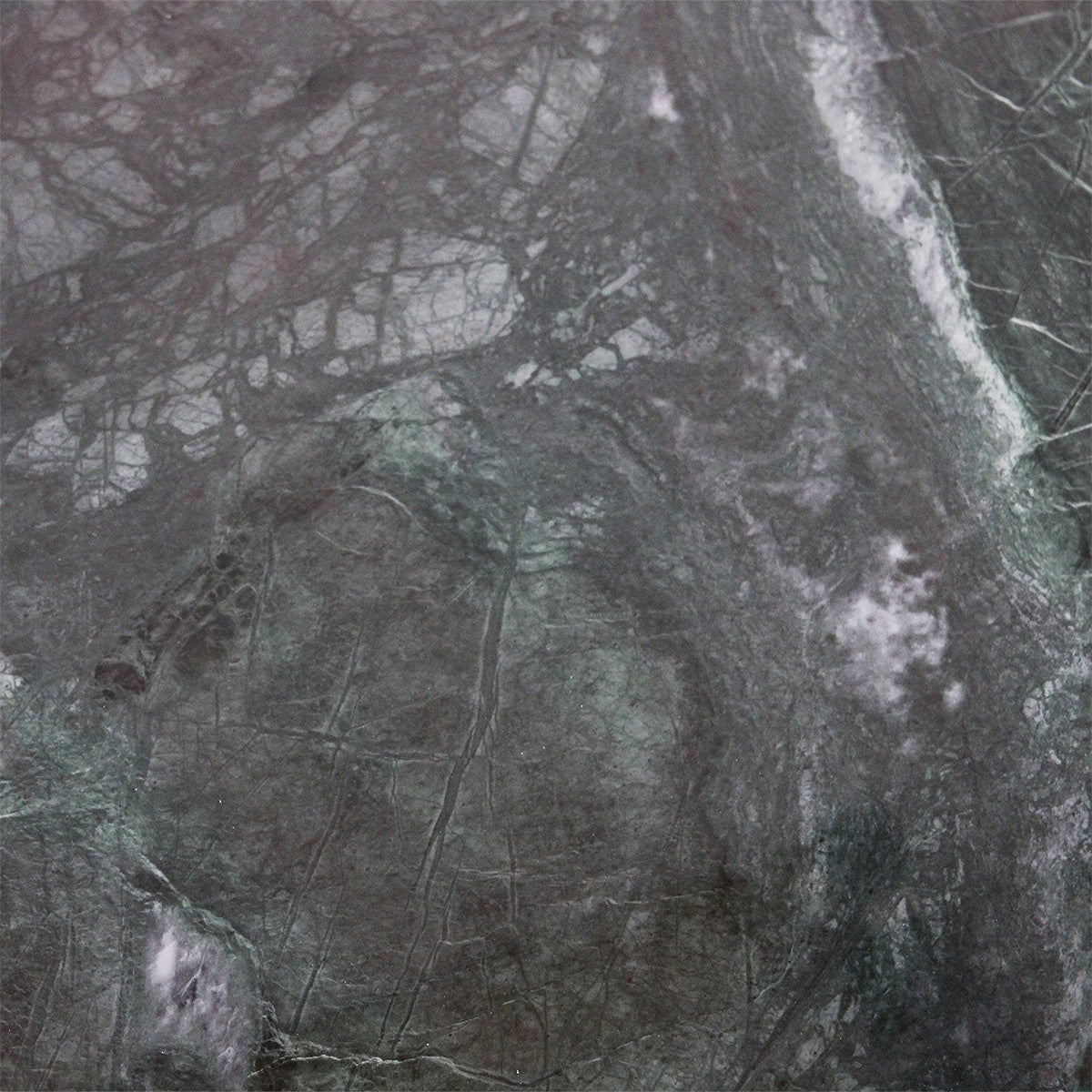 Couchtisch Ovalis Marble Green mit ovaler grüner Marmorplatte und Holzgestell aus der STUFF Loft Kollektion