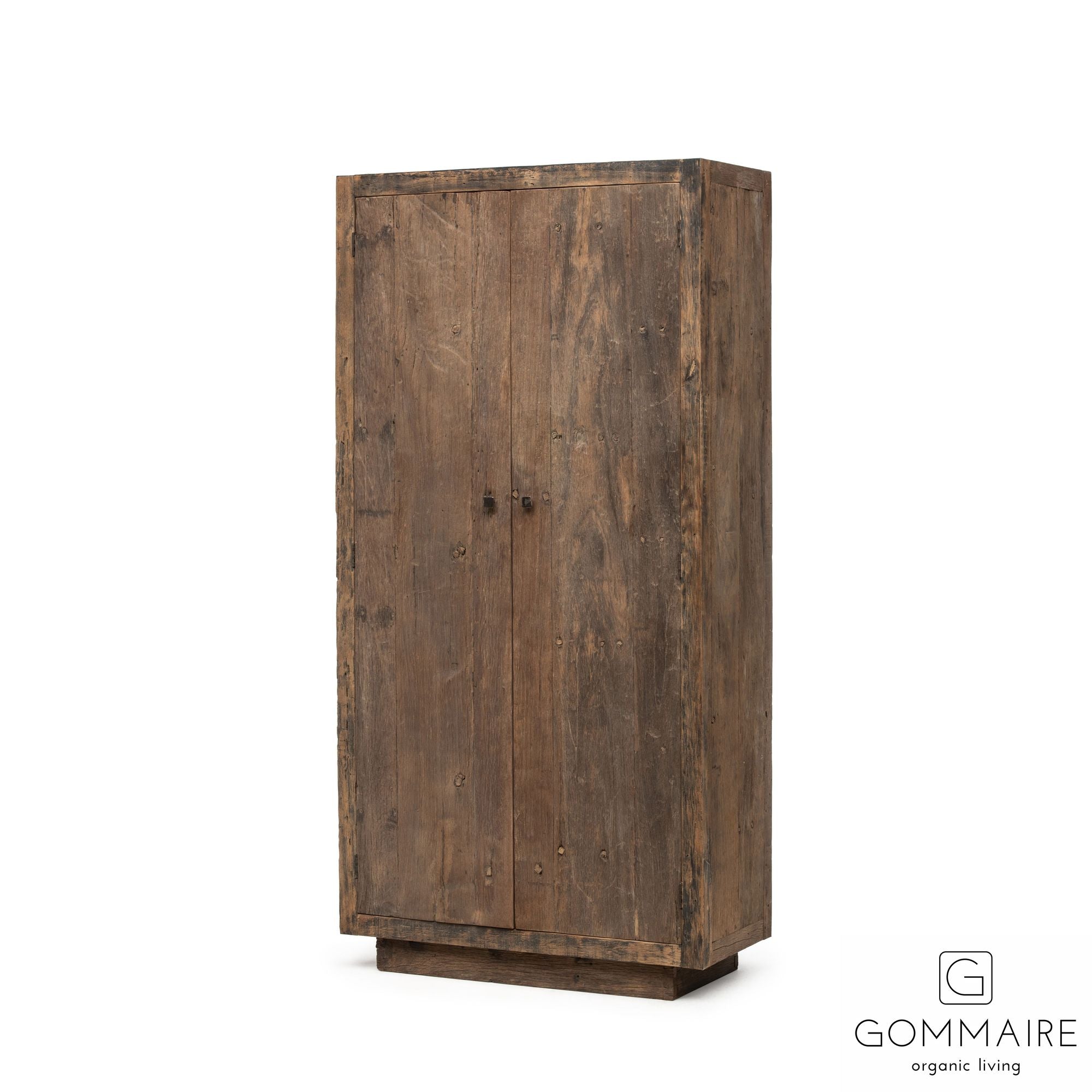 Gommaire Schrank Ambrose aus Altholz mit alter Patina | Gommaire bei STUFF Shop kaufen
