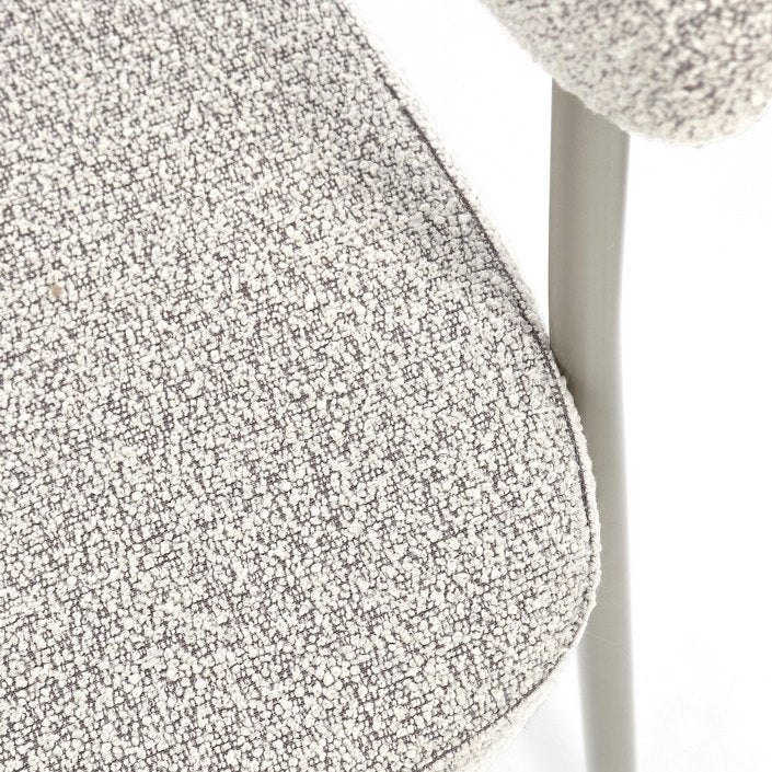 Armlehnenstuhl Giaele Warmgrau/Taubengrau von Bizzotto, Nahaufnahme von Material und Verarbeitung