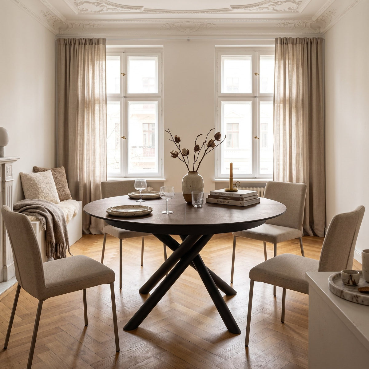 Ausziehtisch Adea Schwarz von Bizzotto im Wohnraum