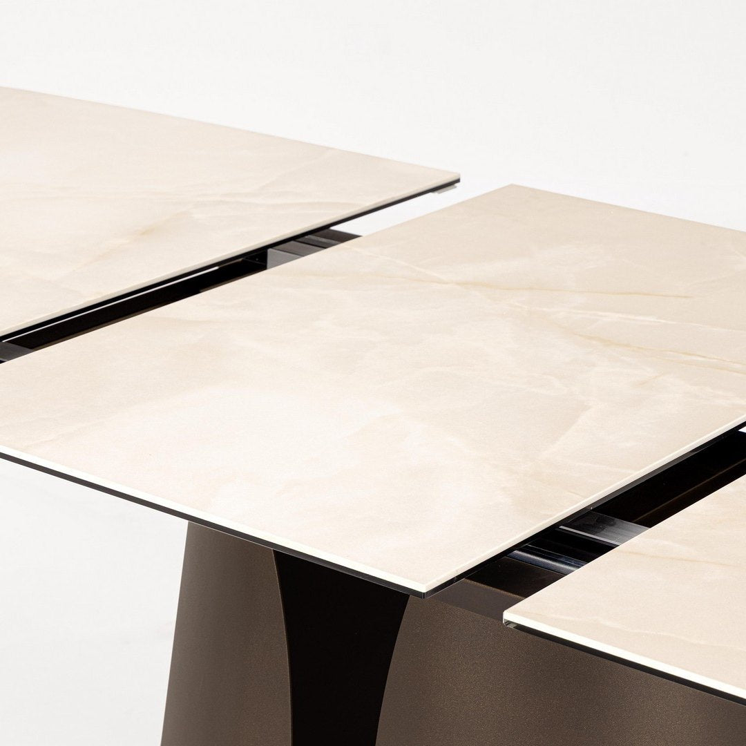 Ausziehtisch Ardis Bronze von Bizzotto, Nahaufnahme von Material und Verarbeitung
