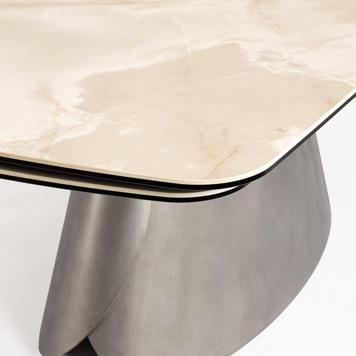 Ausziehtisch Cile Pillar Onyx von Bizzotto, Nahaufnahme von Material und Verarbeitung