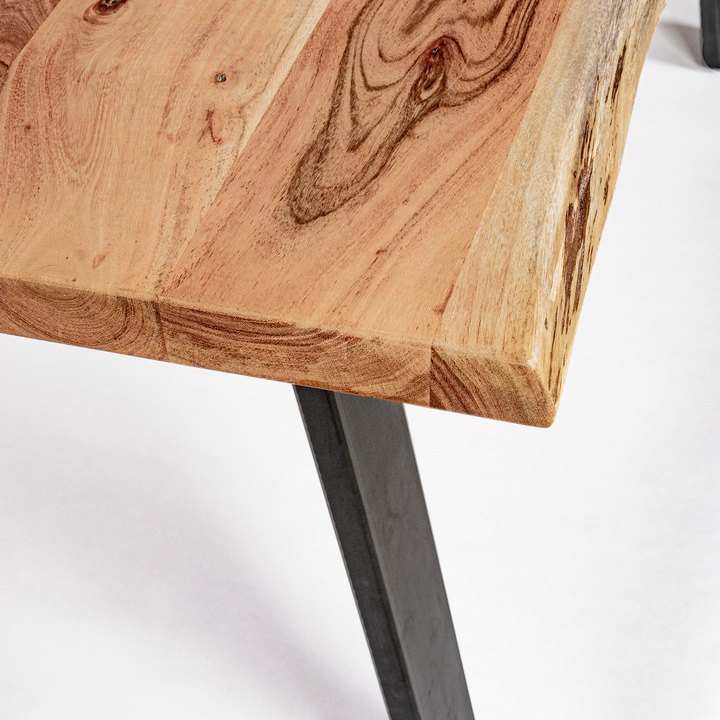 Esstisch Aron 160 × 90 cm von Bizzotto, Nahaufnahme von Material und Verarbeitung