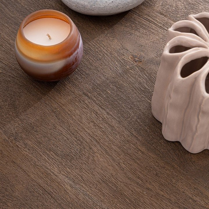 Esstisch Stanley Rustic Braun von Bizzotto, Nahaufnahme von Material und Verarbeitung