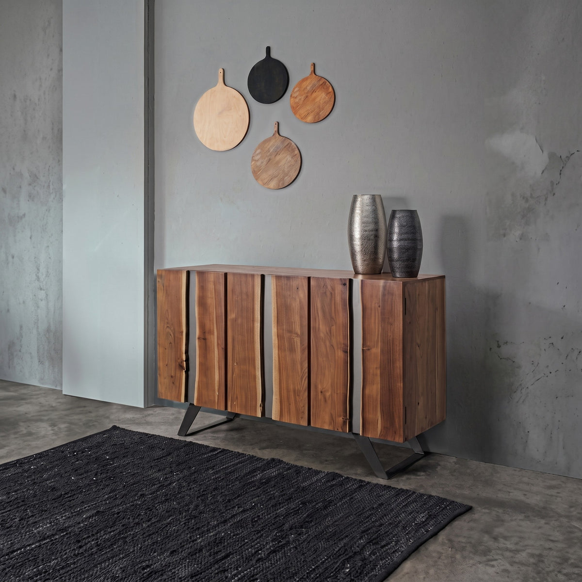 Sideboard Aron 3 Türen von Bizzotto im Wohnraum, Herstellerfoto