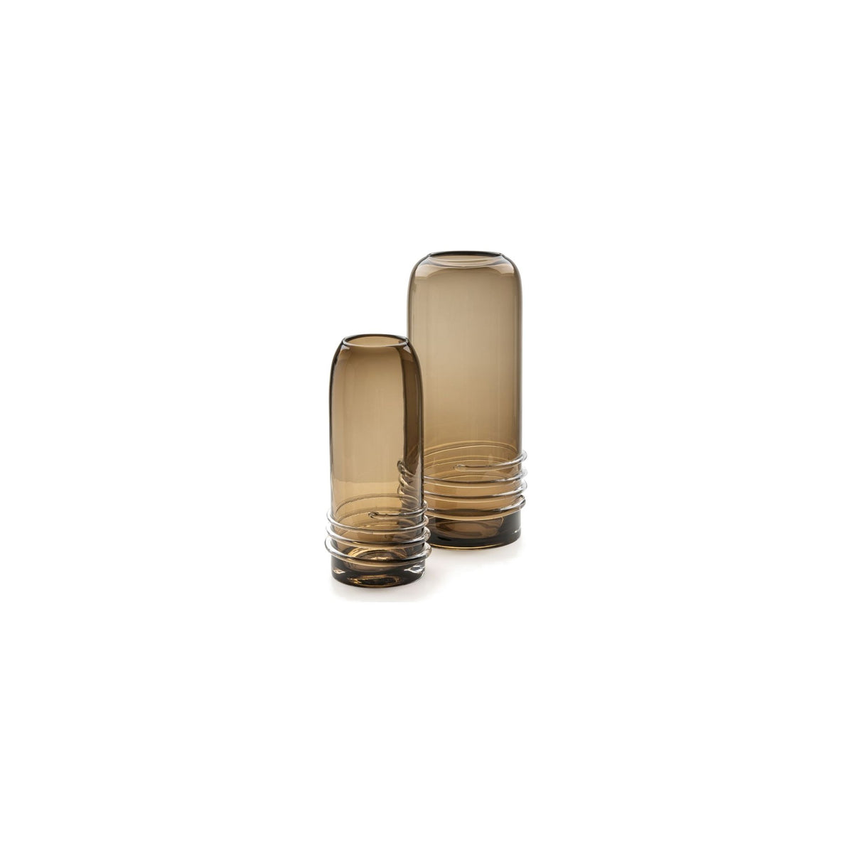 Vase Eljiot Topasglas Small von Gommaire, Glas, topasfarben getönt, Ø 13,5 × H 34 cm, Freisteller, Small und Large nebeneinander