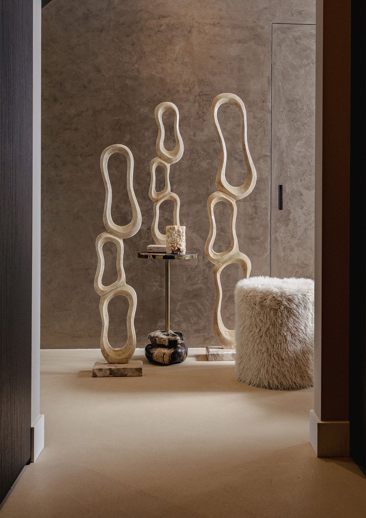 PTMD Camare Skulptur Beige