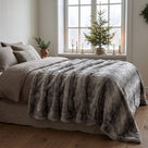 Tagesdecke Linde Grau | Webpelz in Geschenkbox, 220 × 240 cm